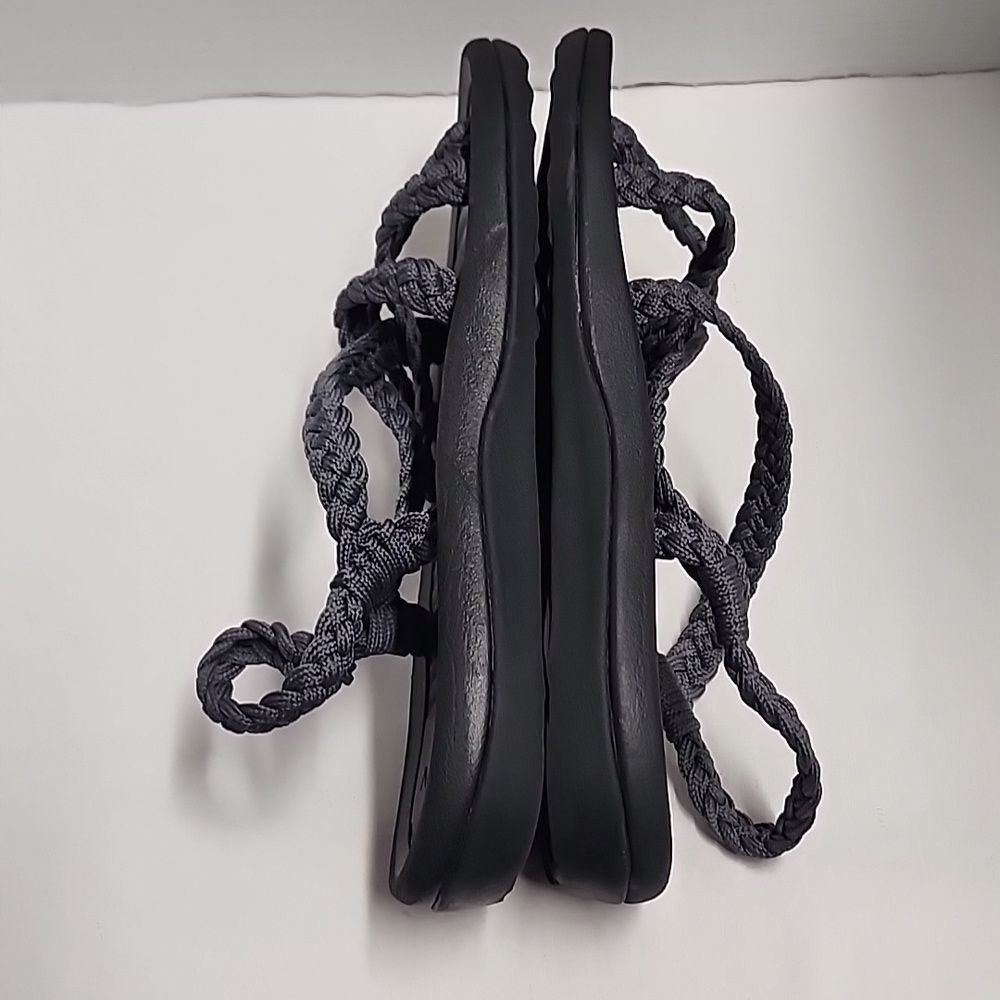Megnya black and gray braided strap water sandals size 8 - Picture 6 of 10